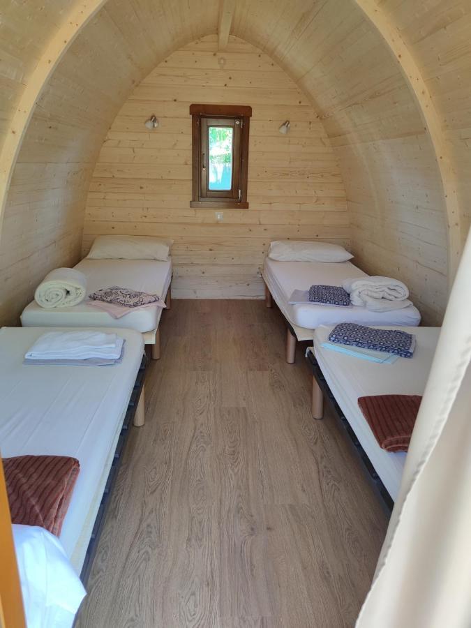 Teiraboa Base Camp Hotel Arzúa Eksteriør billede