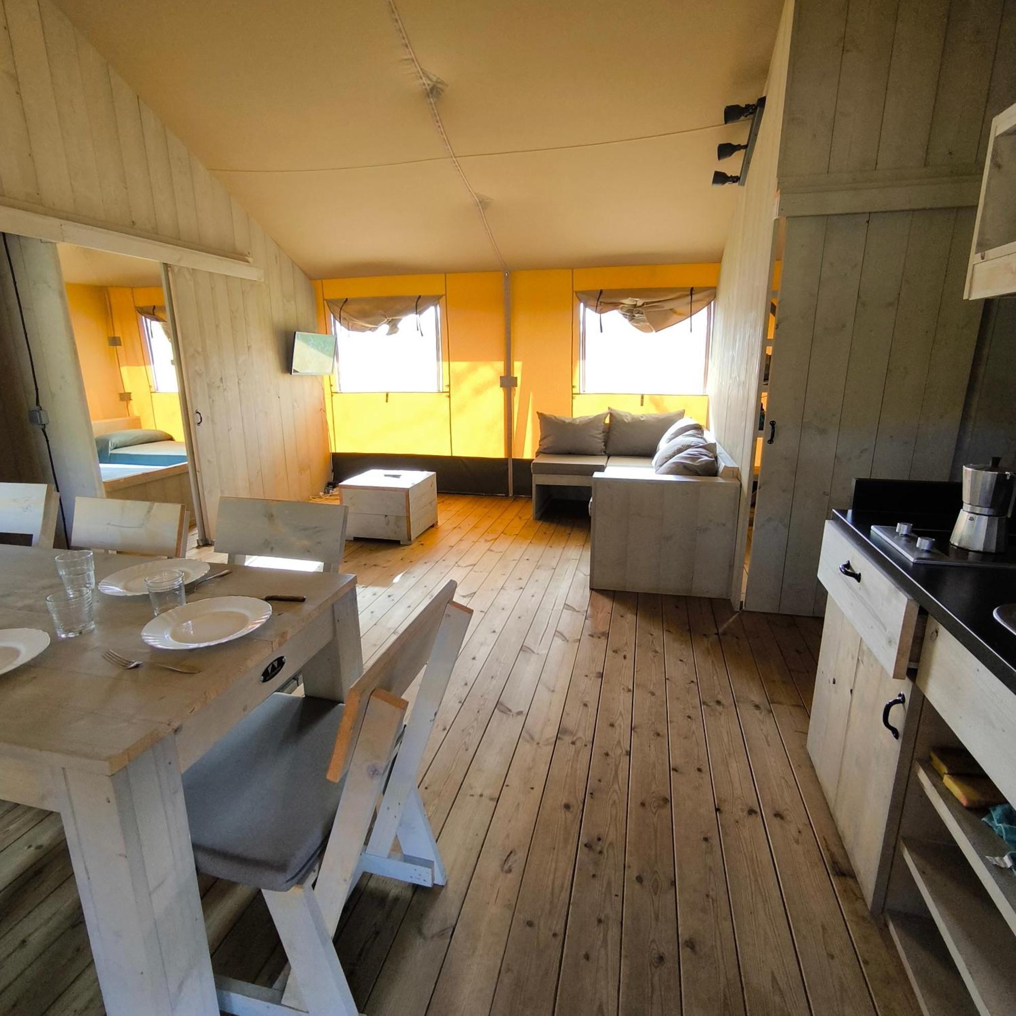 Teiraboa Base Camp Hotel Arzúa Eksteriør billede